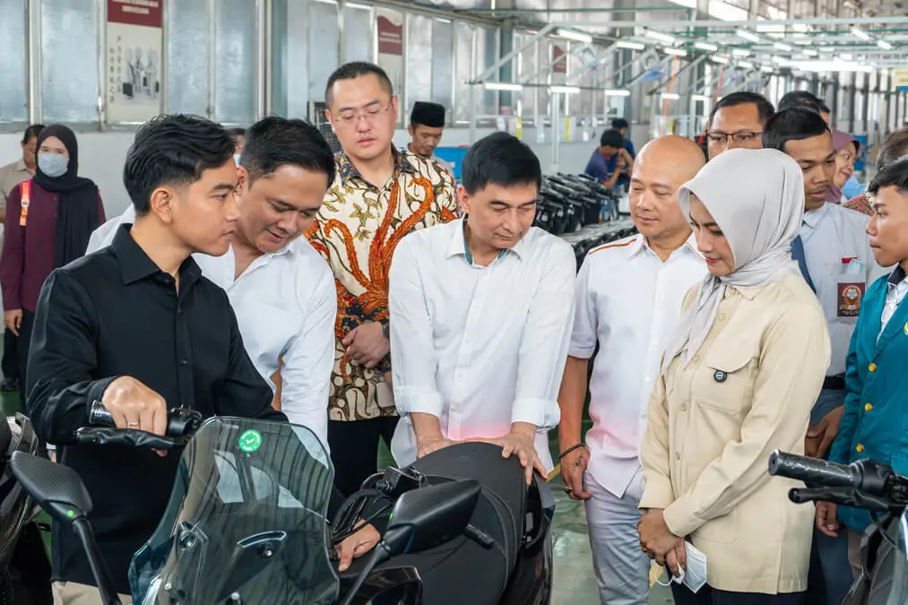 Wapres Gibran Tinjau Yifang Group, Perkuat Link and Match Pendidikan–Industri untuk Dukung Ekosistem Kendaraan Listrik Nasional